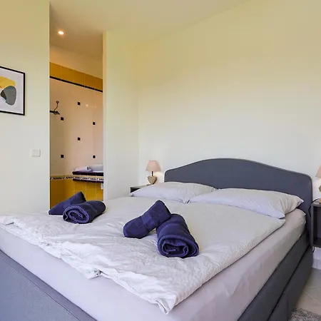 Holiday home Provenzalische Maison Des Loups - Garten Mit Meerblick Und Infinity Pool By Riviera Homelife Sainte-Maxime